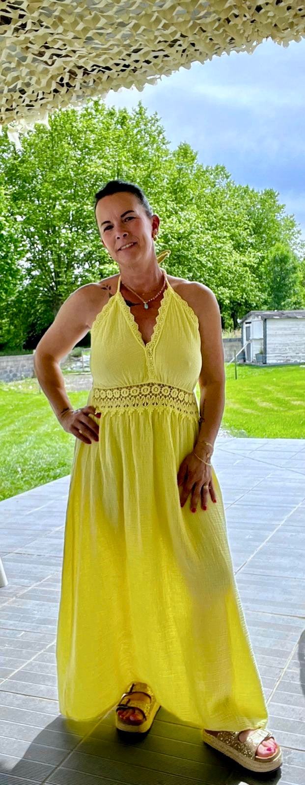 Robe longue détails dentelle