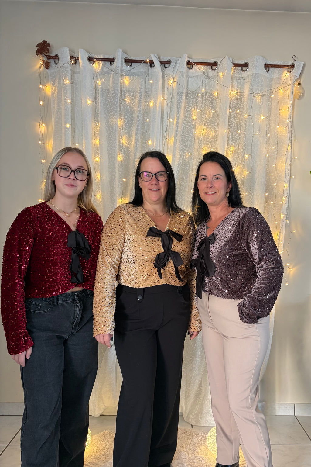 Top à noeuds sequins