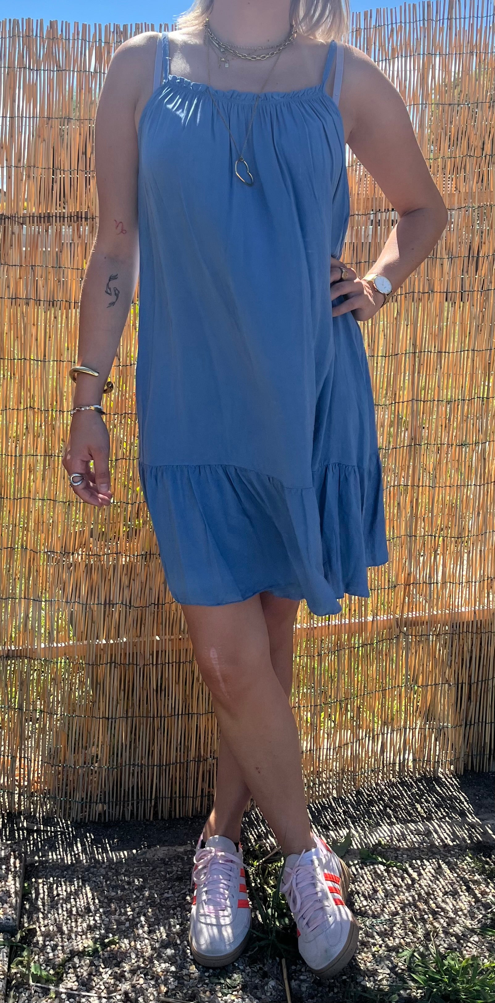 Robe fluide bleu ciel